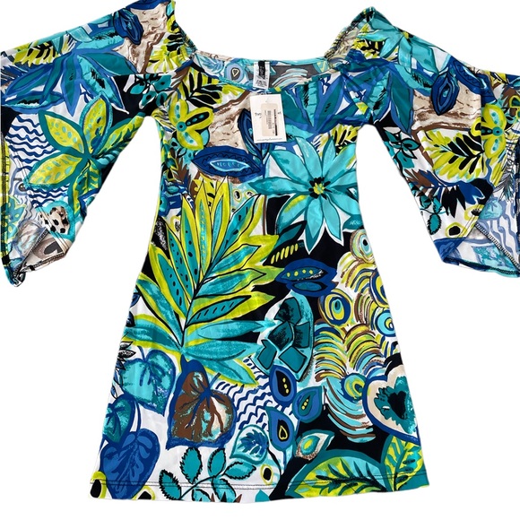 Dresses & Skirts - NWT mini dress
